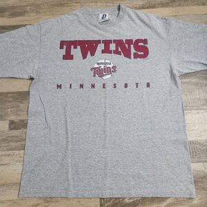 Minnesota Twins MLB T Shirt XL Gray Dynasty Graphic Baseball Mexico Vintage 90s